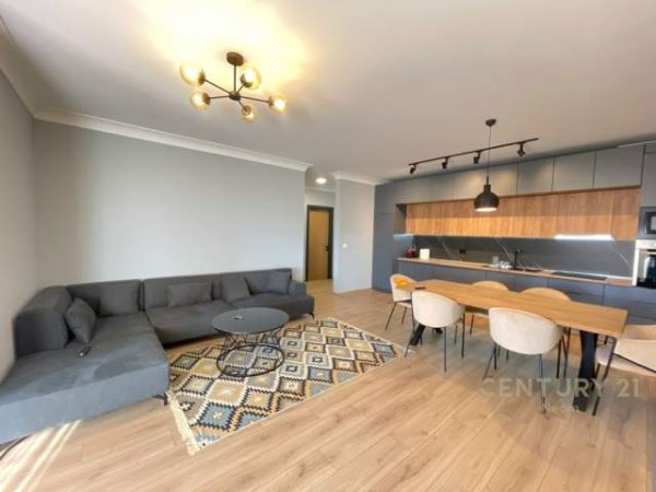 Tirane, jepet me qera apartament 2+1+BLK Kati 2, 134 m² 700 Euro (Liqeni i Farkes)