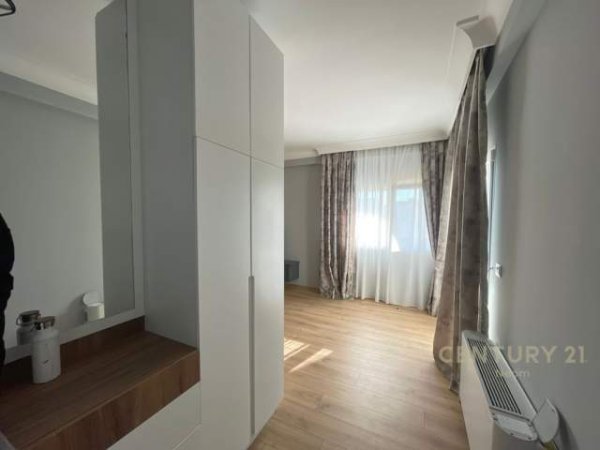 Tirane, jepet me qera apartament 2+1+A+BLK Kati 2, 100 m² 700 Euro (farke)