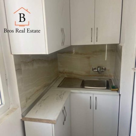 Tirane, jepet me qera apartament 1+1 60 m² 450 Euro