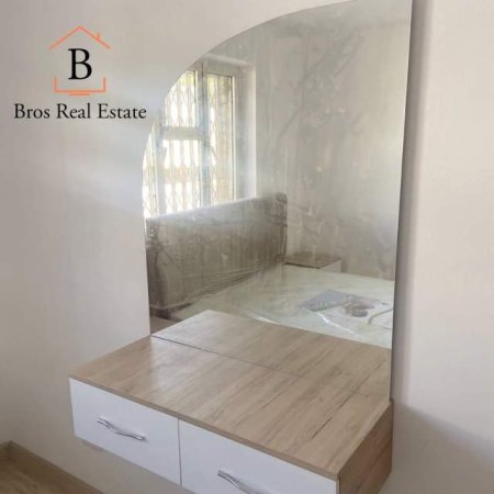 Tirane, jepet me qera apartament Kati 2, 60 m² 450 Euro (Vasil Shanto)