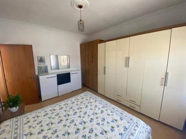 Tirane, jepet me qera apartament 1+1+BLK Kati 4, 62 m² 45.000 Leke (rruga Shkelqim Fusha)