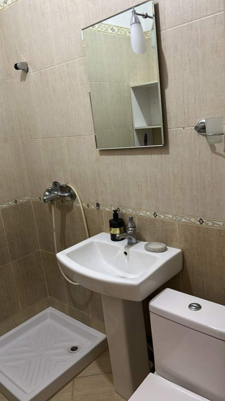 Tirane, jepet me qera apartament 1+1+BLK Kati 4, 64 m² 45.000 Leke (Kodra e Diellit)
