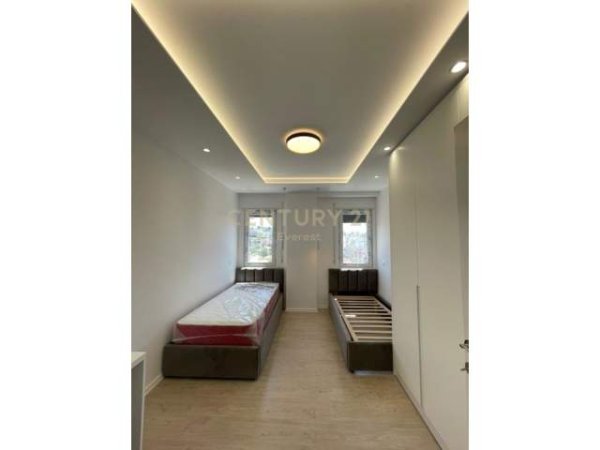 Tirane, jepet me qera apartament 2+1+BLK Kati 8, 105 m² 550 Euro (Ali Demi)