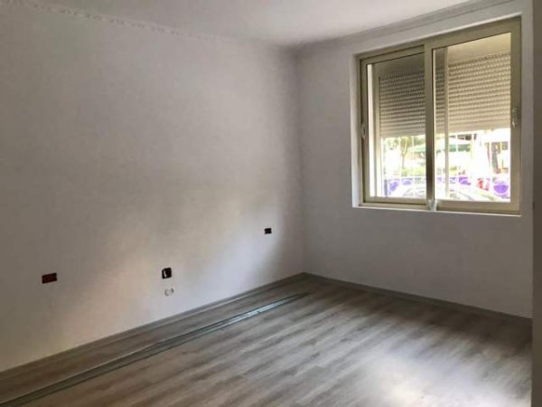 Tirane, shitet apartament 2+1 Kati 5, 70 m² 113.000 Euro (Rr.Myslym Shyri)