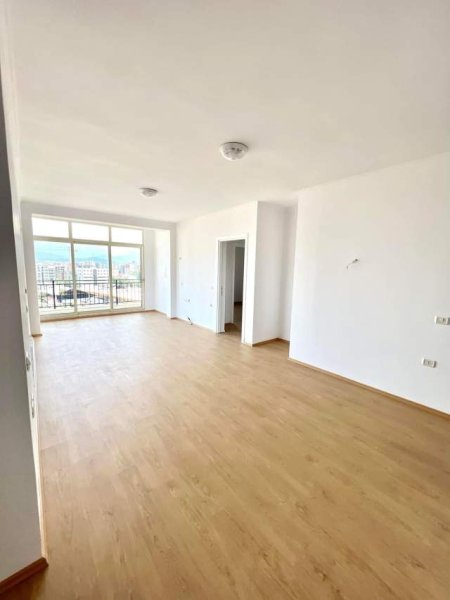 Tirane, shes apartament 2+1 137 m² 142.000 Euro (Te Fusha Aviacionit)