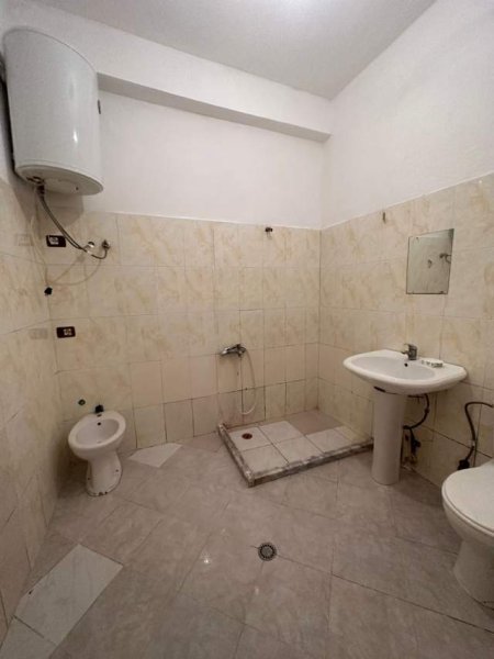 Tirane, shitet apartament Kati 1, 108 m² 98.500 Euro (Joklin Persi)