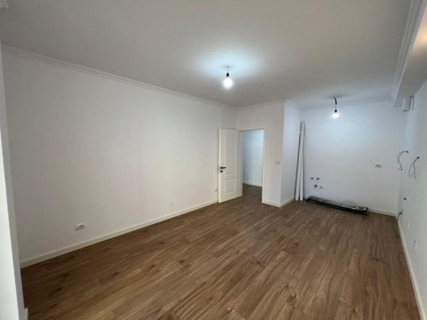 Tirane, shitet apartament 2+1 Kati 4, 94 m² 255.000 € 