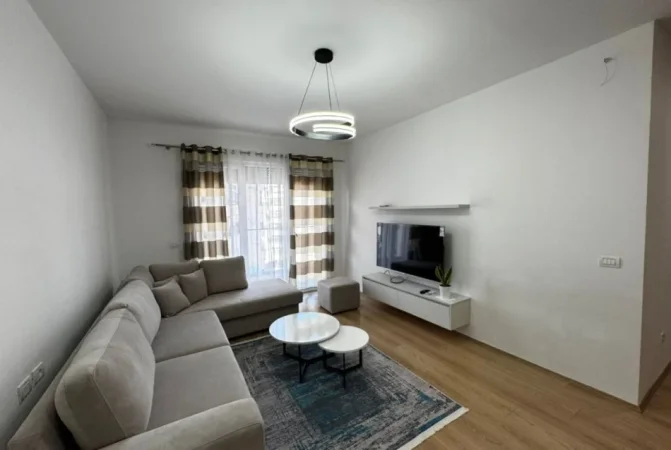 Tirane, jepet me qera apartament 2+1 Kati 5, 100 m² 750 € (Rruga Muzaket)