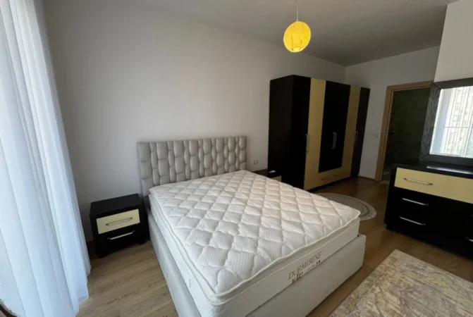 Tirane, jepet me qera apartament 2+1 Kati 5, 100 m² 750 € (Rruga Muzaket)