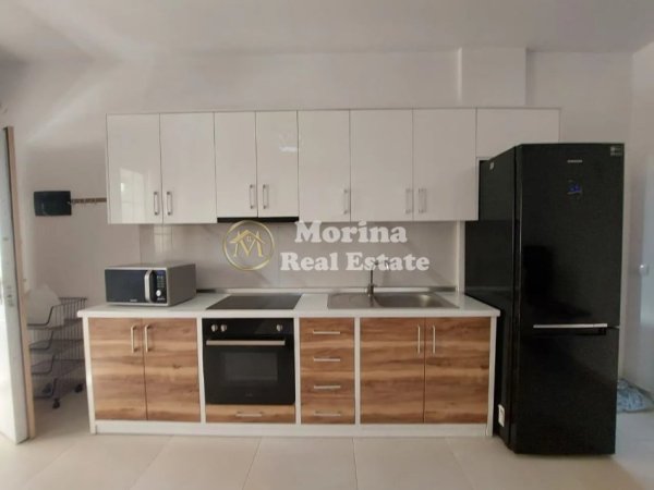 Tirane, jepet me qera shtepi 1+1 Kati 2, 55 m² 400 € (Rruga e Dibres)