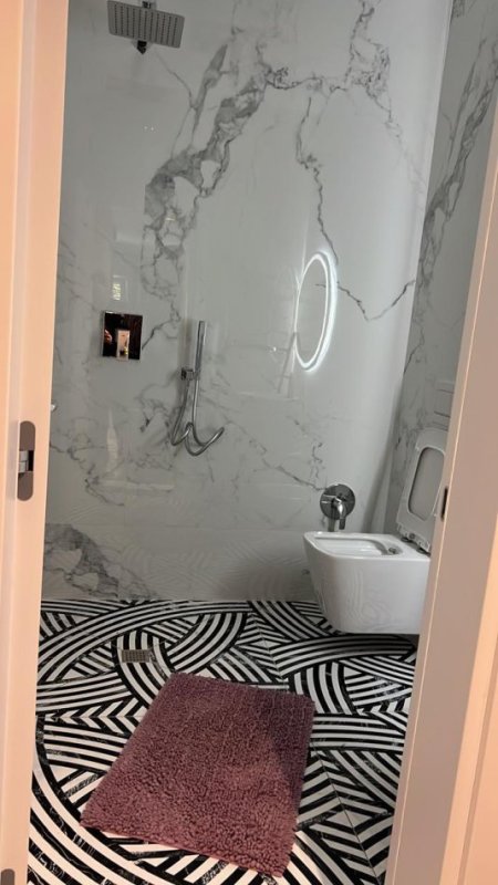 Durres, jepet me qera 2+1+Ballkon Kati 1, 111 m² (plazh)