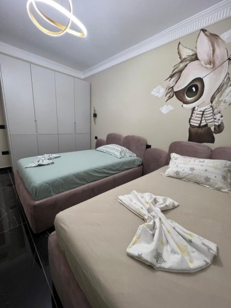 Durres, jepet me qera 2+1+Ballkon Kati 1, 111 m² (plazh)