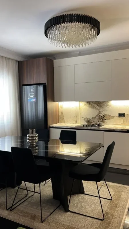 Durres, jepet me qera 2+1+Ballkon Kati 1, 111 m² (plazh)