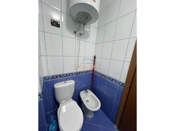 Tirane, jepet me qera apartament 1+1 Kati 6, 65 m² 700 € (Blloku)