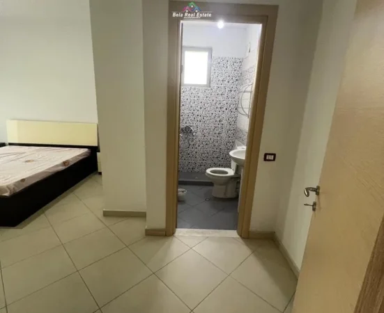 Tirane, jepet me qera apartament 2+1+Ballkon Kati 5, 130 m² 450 € (sabri preveza)