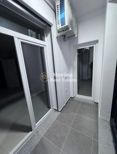 Tirane, jepet me qera apartament 1+1 Kati 5, 60 m² 400 € (Rruga 5 Maji)