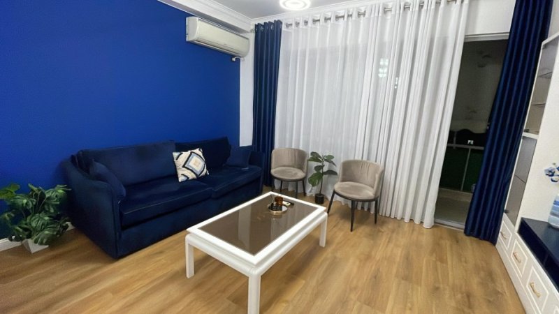 Tirane, jepet me qera apartament 1+1+Ballkon Kati 3, 70 m² (Rruga 4 Dëshmorët)