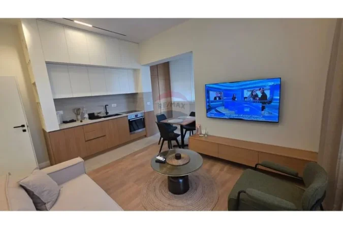 Tirane, jepet me qera apartament 1+1 Kati 4, 55 m² 700 € (Rruga e Barrikadave)