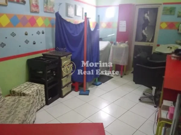 Tirane, jepet me qera ambjent biznesi Kati 1, 20 m² 350 € (Rruga Siri Kodra)