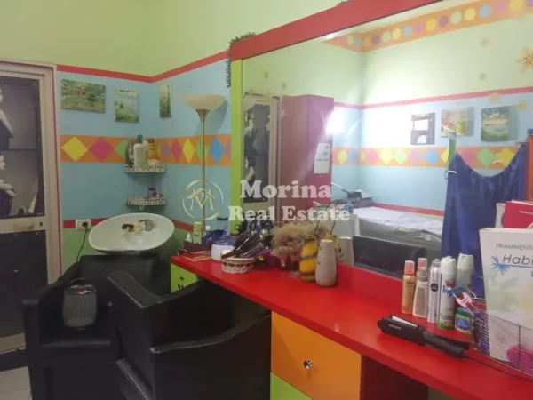 Tirane, jepet me qera ambjent biznesi Kati 1, 20 m² 350 € (Rruga Siri Kodra)