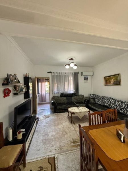 Tirane, shitet apartament 1+1+Ballkon Kati 2, 83 m² 120.000 € (Jordan Misja)
