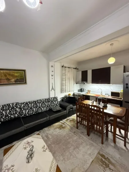 Tirane, shitet apartament 1+1+Ballkon Kati 2, 83 m² 120.000 € (Jordan Misja)