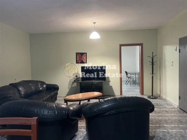 Tirane, jepet me qera Vile 1+1 Kati 2, 90 m² 500 € (Rruga Siri Kodra)