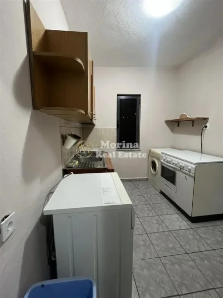 Tirane, jepet me qera Vile 1+1 Kati 2, 90 m² 500 € (Rruga Siri Kodra)
