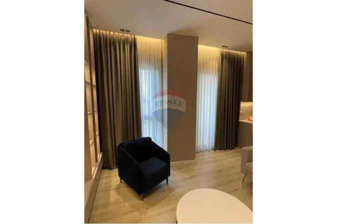 Tirane, jepet me qera apartament 2+1 Kati 4, 127 m² 1.000 € (Rruga Tefta Tashko)