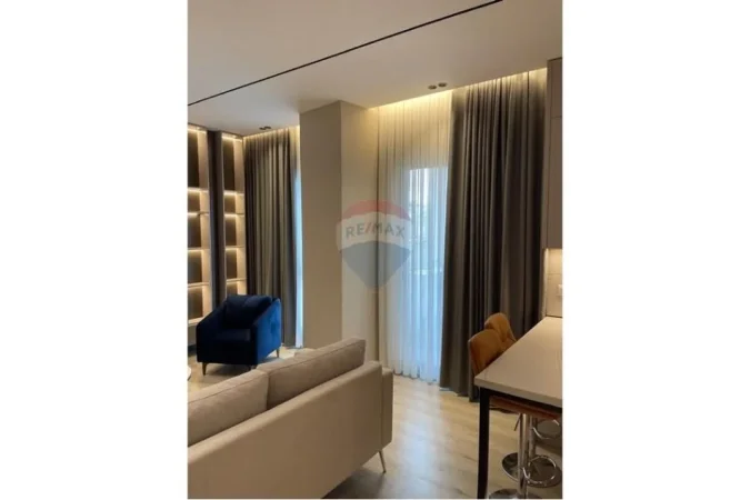 Tirane, jepet me qera apartament 2+1 Kati 4, 127 m² 1.000 € (Rruga Tefta Tashko)