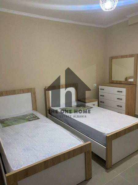 Tirane, jepet me qera apartament 1+1+Ballkon Kati 3, 70 m² 400 € (Laprak)