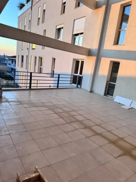 Tirane, jepet me qera apartament 1+1+Ballkon Kati 3, 62 m² 500 € (Hamdi Pepo)