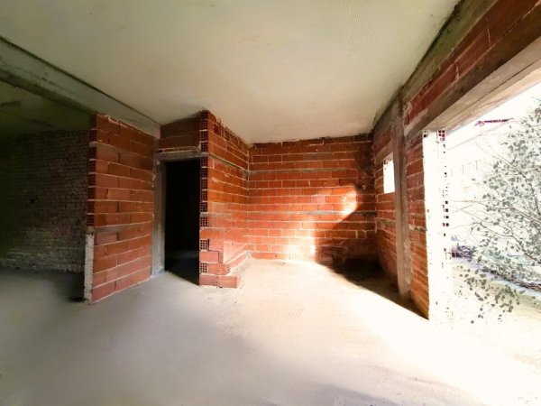 Korce, shes Vile 4+1+Aneks+Ballkon Kati 2, 250 m² 65.000 € (Rruga Hil Mosi)