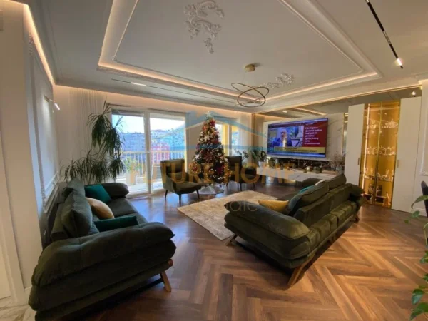 Tirane, shitet apartament 4+1+Ballkon Kati 6, 257 m² 650.000 € (Selite)