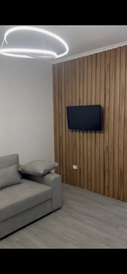 Tirane, jepet me qera apartament 1+1+Aneks Kati 1, 59 m² 600 € (Rruga Thanas Ziko)