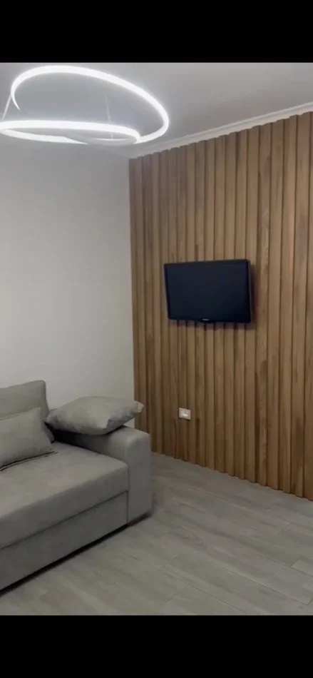 Tirane, jepet me qera apartament 1+1+Aneks Kati 1, 59 m² 600 € (Rruga Thanas Ziko)