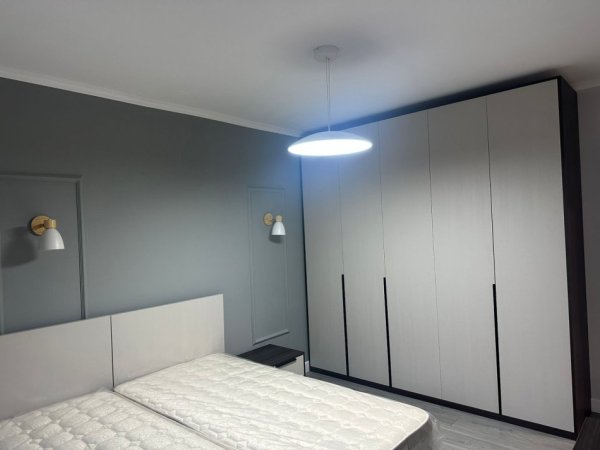 Tirane, jepet me qera apartament 1+1+Aneks Kati 1, 59 m² 600 € (Rruga Thanas Ziko)