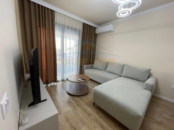 Tirane, jepet me qera apartament 1+1 Kati 3, 54 m² 1.000 € (Liqeni i Thate)