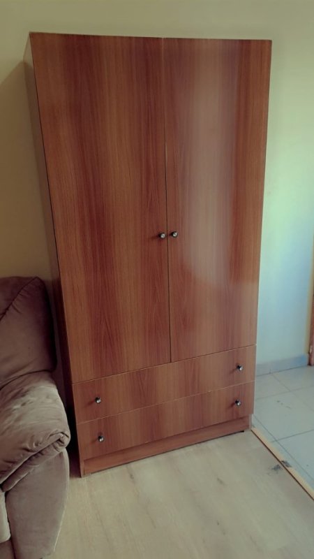 Tirane, shes Tre dollape rrobash 3 €