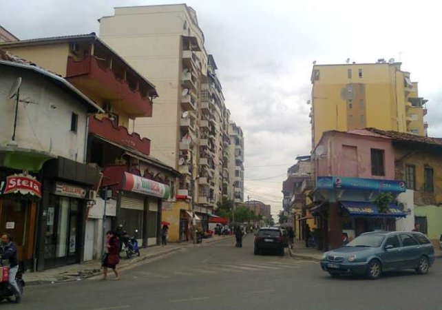 Tirane, jepet me qera ambjent biznesi Kati 0, 30 m² 400 € (siri kodra)