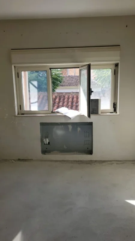 Tirane, okazion SHITEN DRITARE + GRILE MONOBLLOK DUALUMINI ME DOPIO XHAM / T 1.000 €