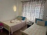 Tirane, jepet me qera Vile 2 Katshe Kati 0, 323 m² 1.200 € (TEG)