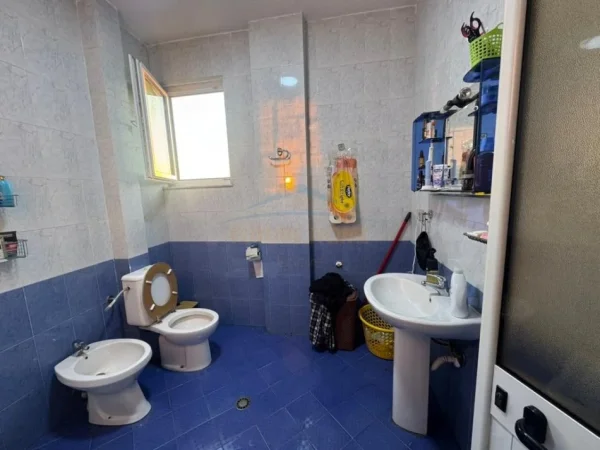 Tirane, shitet apartament 2+1+Ballkon Kati 4, 141 m² 200.000 € (JORDAN MISJA)