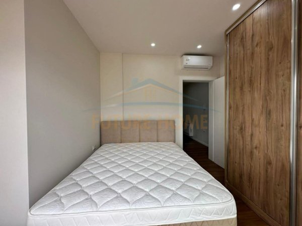 Tirane, jepet me qera 1+1+Ballkon Kati 6, 68 m² 850 € (Rruga Ali Pashë Gucia, Pazari i Ri)