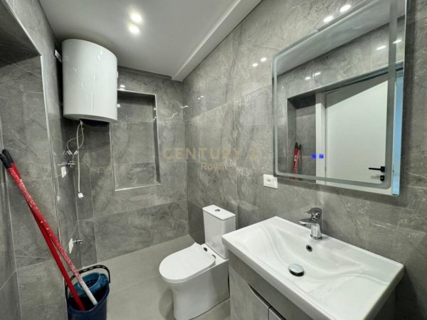 Tirane, jepet me qera apartament 1+1 Kati 1, 46 m² 700 € (Rruga e Elbasanit)