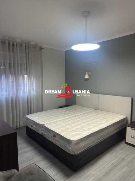 Tirane, jepet me qera apartament 1+1 , 59 m² 570 € (Rruga Qemal Stafa prane Shkolles se Kuqe)