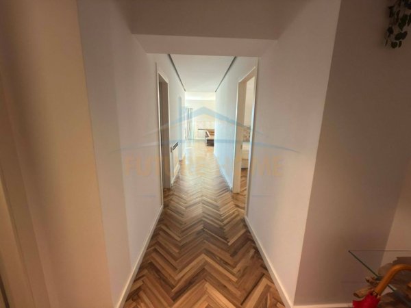 Shitet, Apartament 1+1,Rezidencën Ambasador 3, Air Albaniam, 120 m²   750.000 €