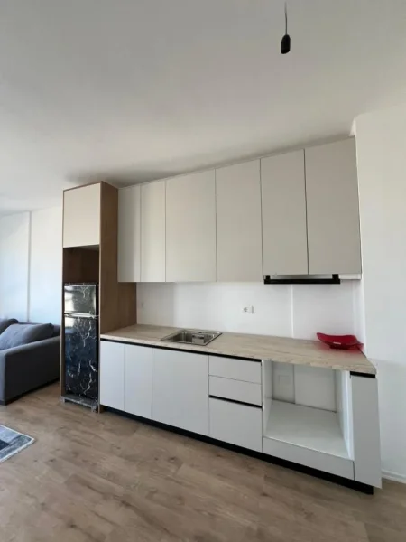 Tirane, jepet me qera apartament 1+1+Aneks+Ballkon Kati 4, 270 € (univers city qtu)