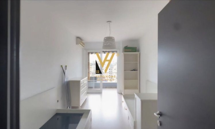 Tirane, jepet me qera apartament 2+1+Ballkon Kati 7, 120 m² 800 € (KIKA 1)