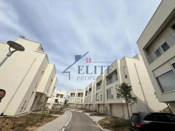 Tirane, jepet me qera Vile 3+1+Aneks+Ballkon Kati 2, 197 m² 1.300 € (Aba Residence Farke)